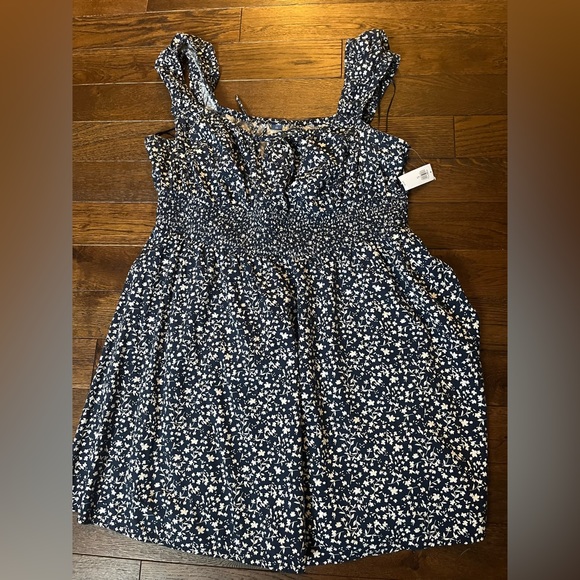 Old Navy Sundress - Picture 1 of 2